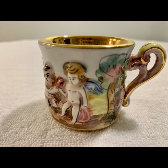 Vintage Signed Capodimonte Gilded Demitasse Cup - Picture 5 of 7